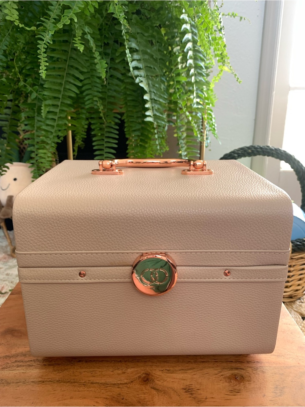 Caboodles Cream Cosmetic Case with Rose Gold Hardware